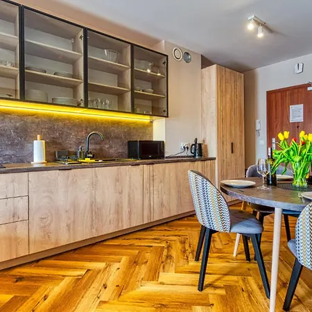 B6 Z Basenem, Sauna, Jacuzzi - 5d * Szklarska Poreba