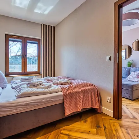 B6 Z Basenem, Sauna, Jacuzzi - 5d Apartment